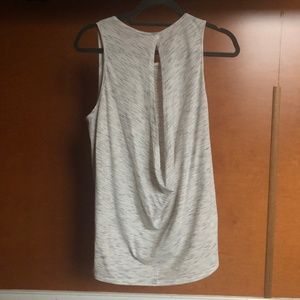 Lululemon Low Key Tank Silver NWOT 8